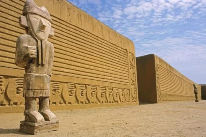 Villa Hospedaje Chanchan Cultural Lodge トルヒーリョ エクステリア 写真